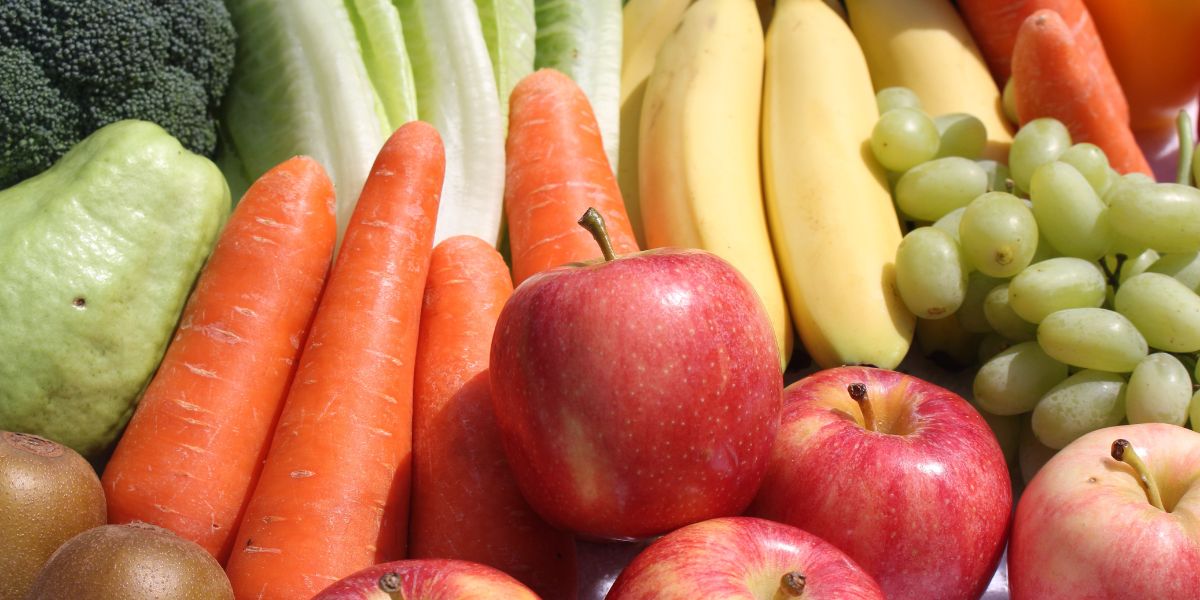 fruits, les légumes et les céréales complètes